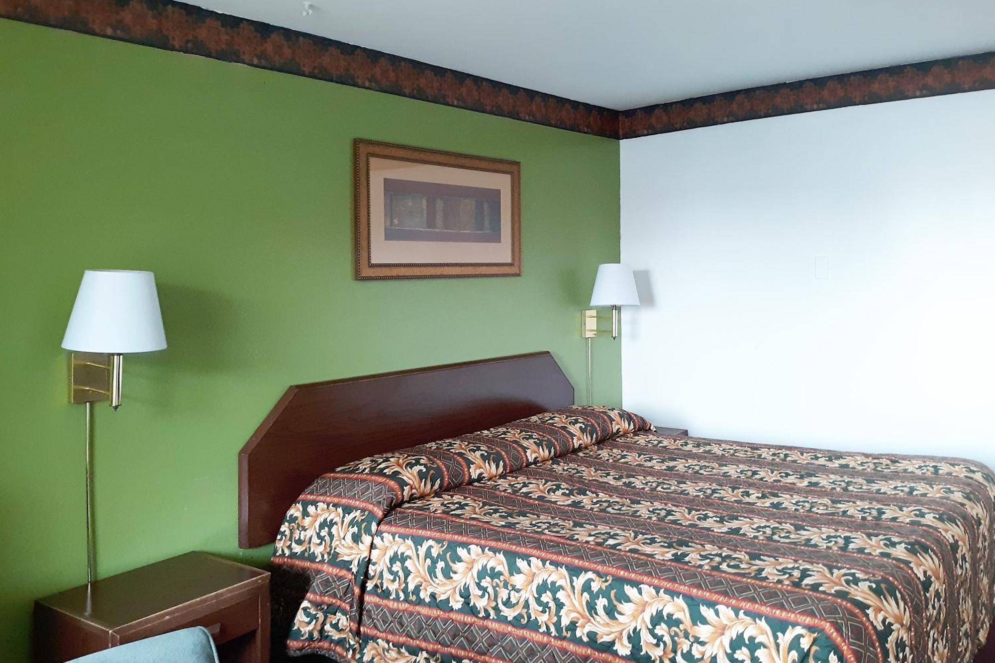 Oyo Hotel Kings At Кловис Экстерьер фото