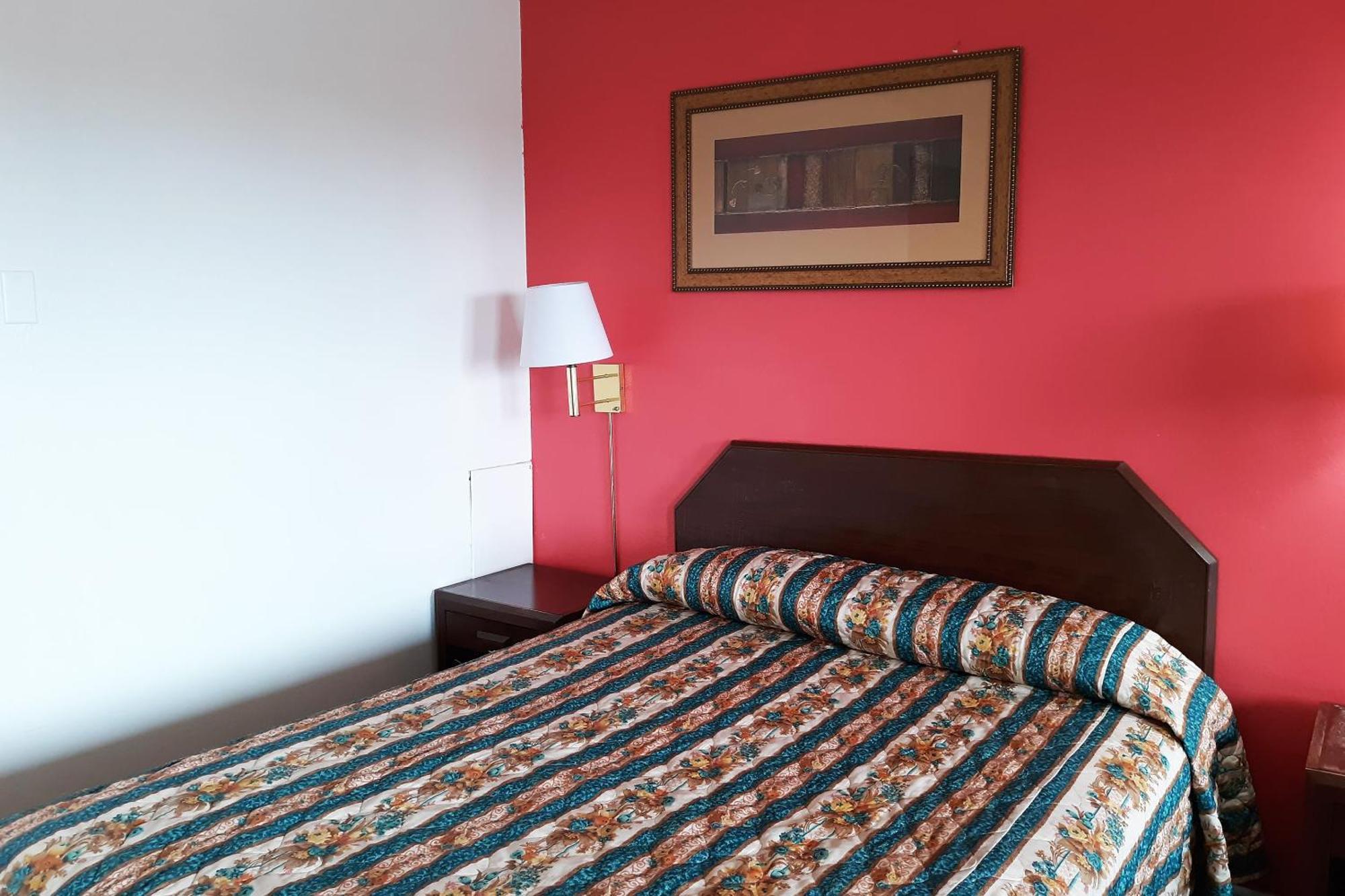 Oyo Hotel Kings At Кловис Экстерьер фото
