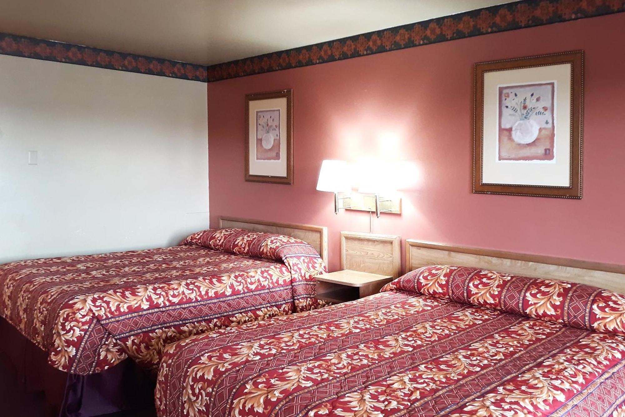 Oyo Hotel Kings At Кловис Экстерьер фото